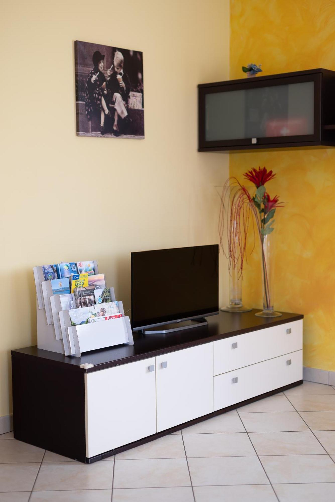 דירות לאזיסה Terrazza Baciata Dal Sole מראה חיצוני תמונה