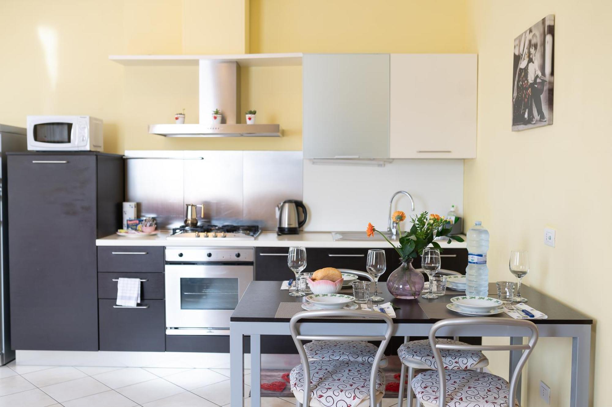 דירות לאזיסה Terrazza Baciata Dal Sole מראה חיצוני תמונה